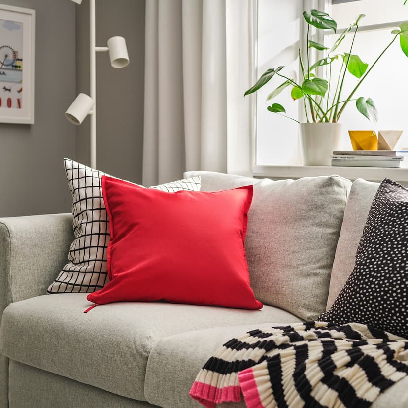 GURLI — Красная наволочка