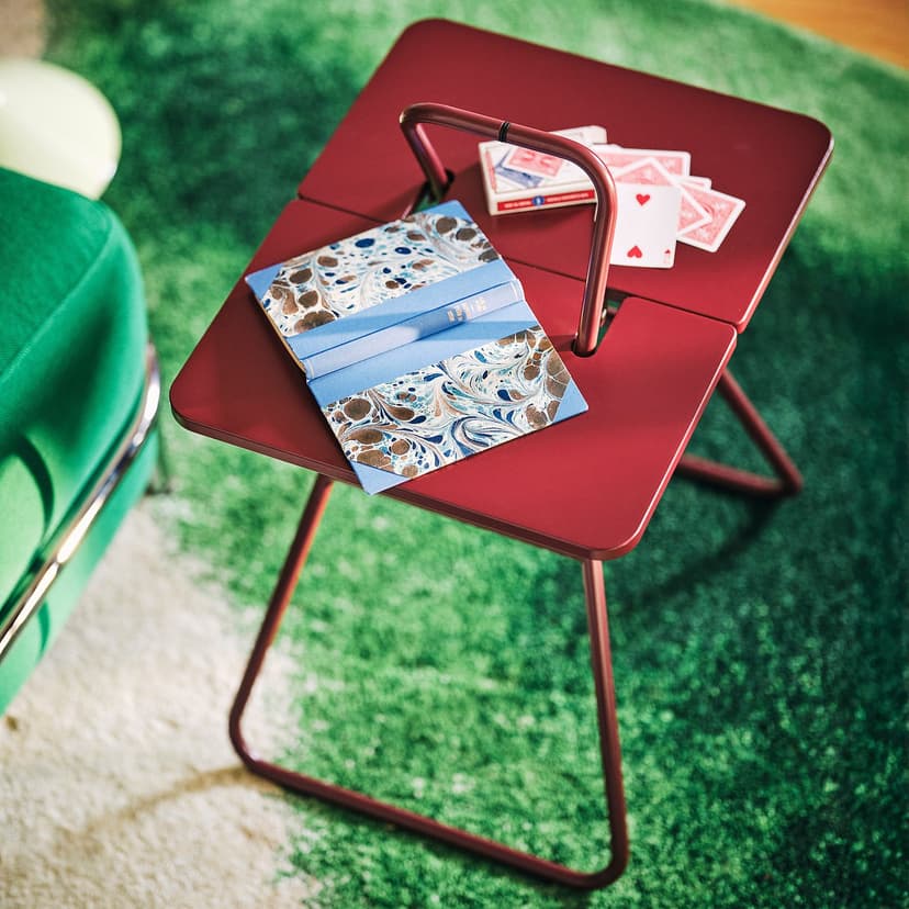 IKEA PS 2026 — Stolik, ciemnoczerwony, 