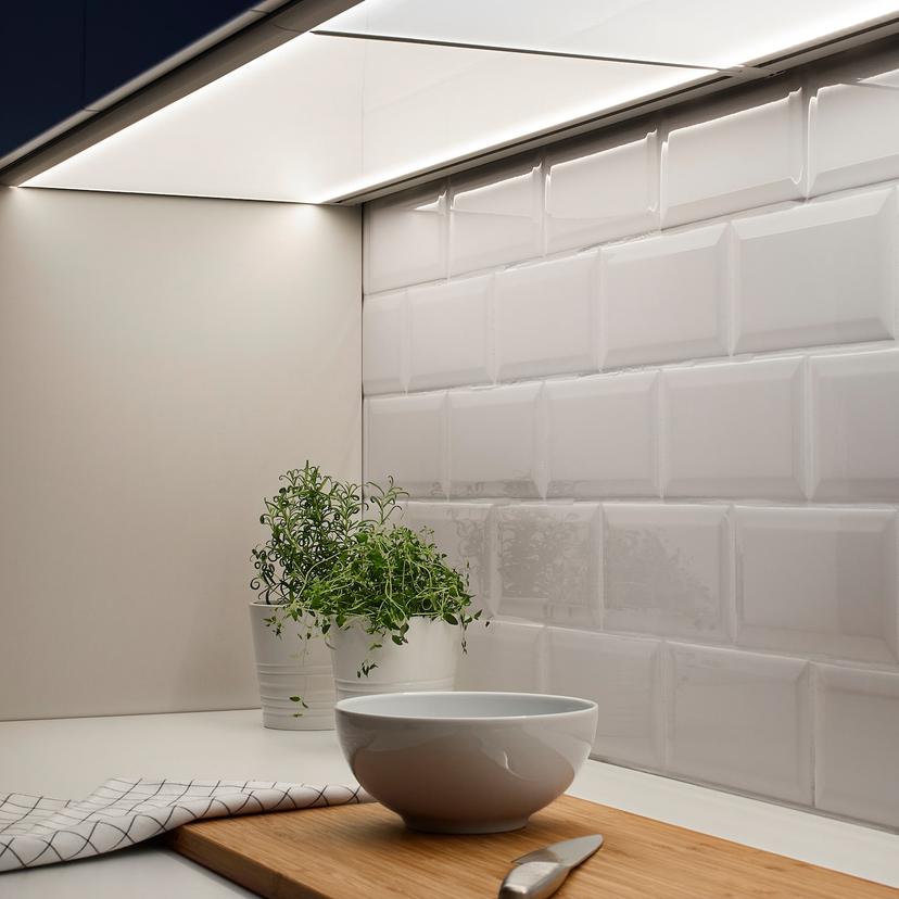 IRSTA — Светодиодная подсветка столешницы, 80 см