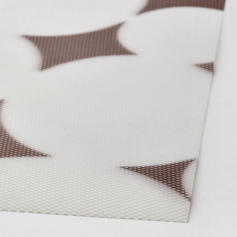 VÅRKLYNNE — Салфетка под тарелку, черно-белый узор