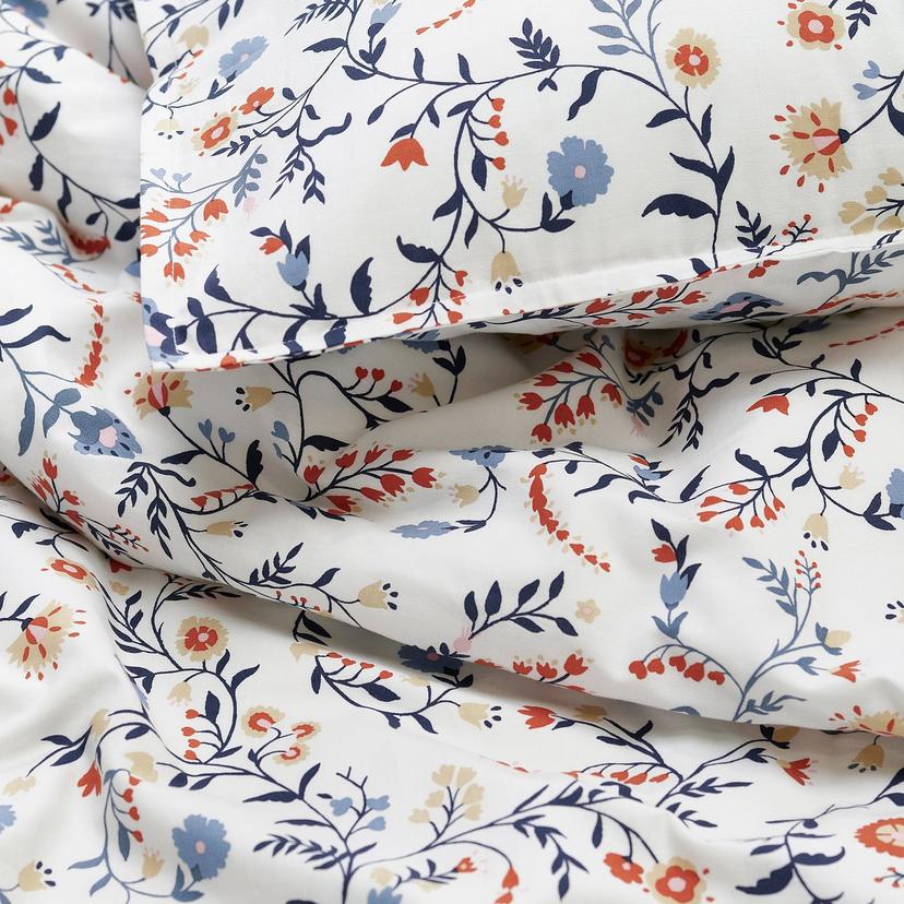 BRUDKRUSBÄR — Пододеяльник и 2 наволочки, белый, с разноцветным/цветочным узором.