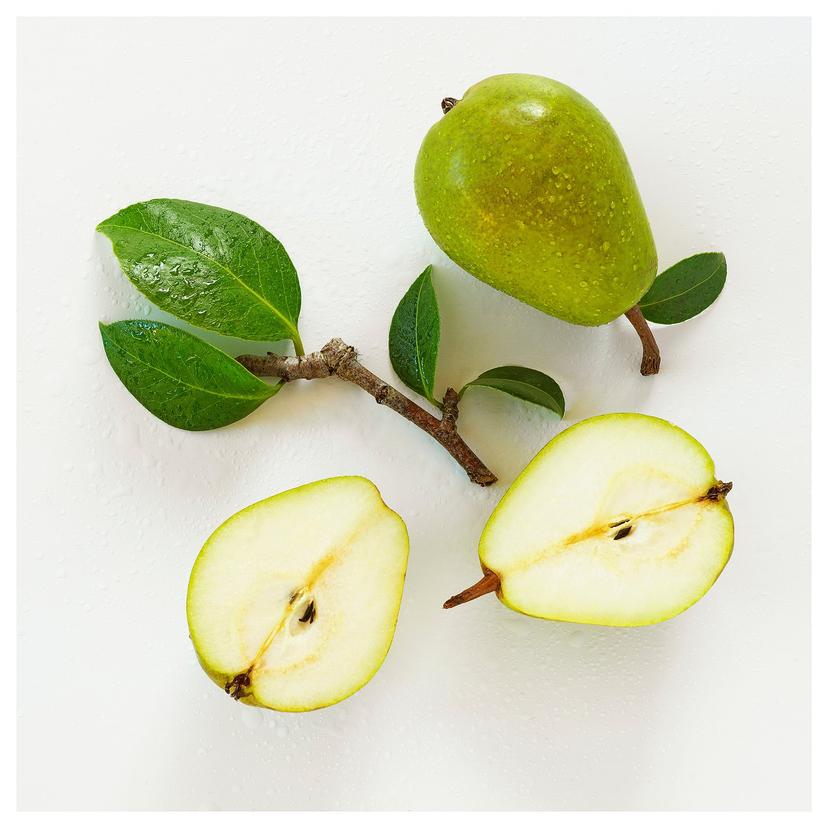 HÖSTAGILLE — Ароматическая свеча в стеклянной посуде, груша, прозрачный стеклянный флакон.