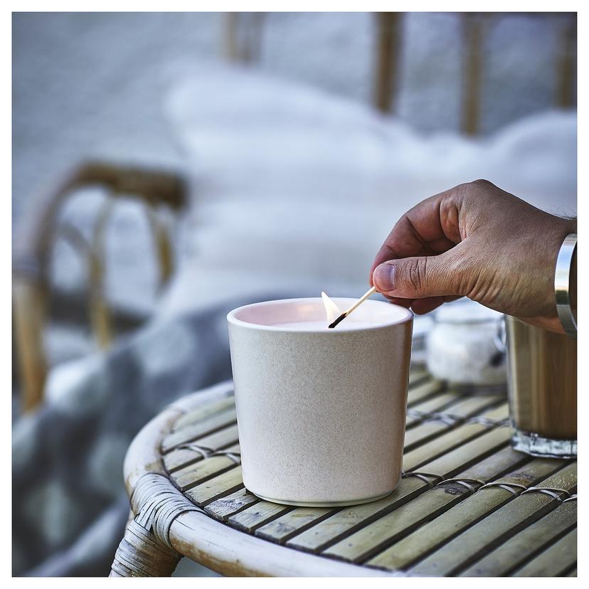 JÄMLIK — ароматическая свеча в банке, Ваниль/светло-бежевый, 50 ч