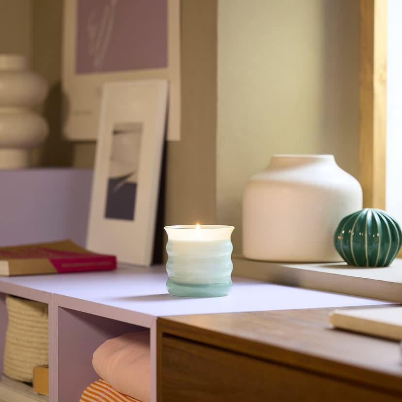 JUVELTRAST — Świeca zapachowa w szkle, Jabłko jasnozielony,