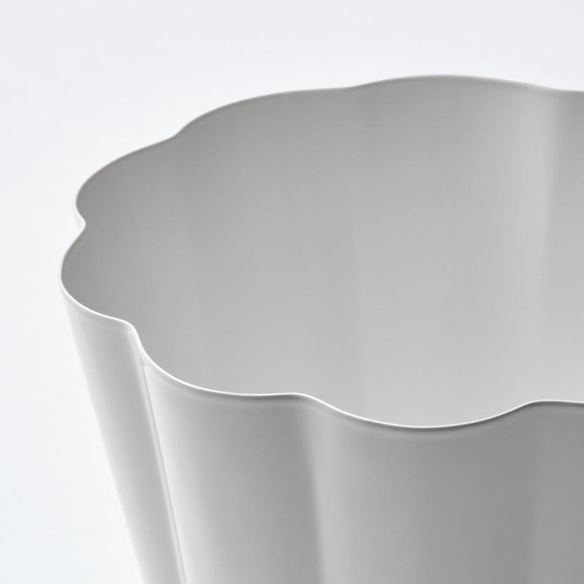 KVASTSPIREA — Крышка для горшка, для использования внутри и снаружи помещений, кремового цвета.