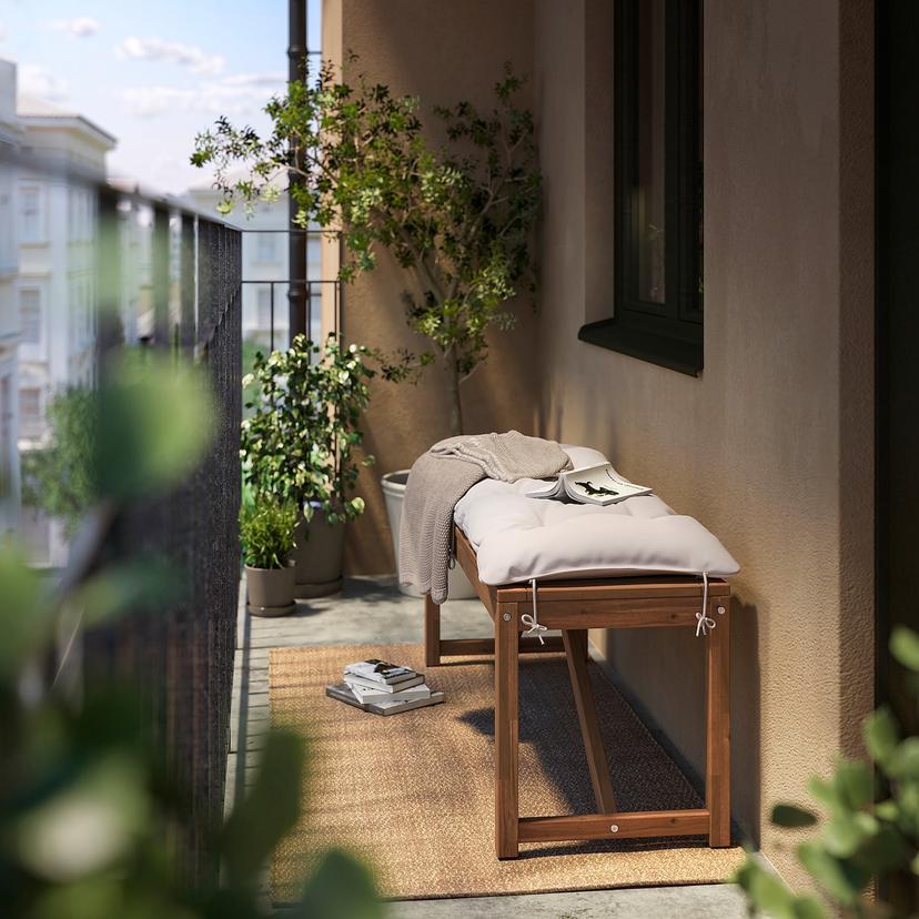 NÄMMARÖ — скамья с подушкой, светло-коричневая морилка/Kuddarna светлый серо-бежевый, 120 см