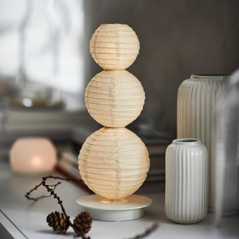 STRÅLA — Декоративная светодиодная настольная лампа,