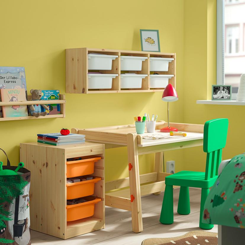 TROFAST — комбинация д/хранения+контейнеры, светлая беленая сосна/светло-оранжевый, 32x44x52 см