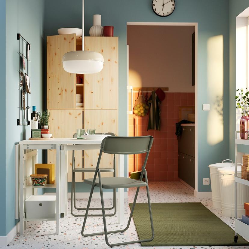 VIHALS / VIHALS — Стол и 2 складных стула, 39/95/151x90 см